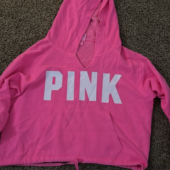 Cropped Pink hoodie - Picture 2 of 2